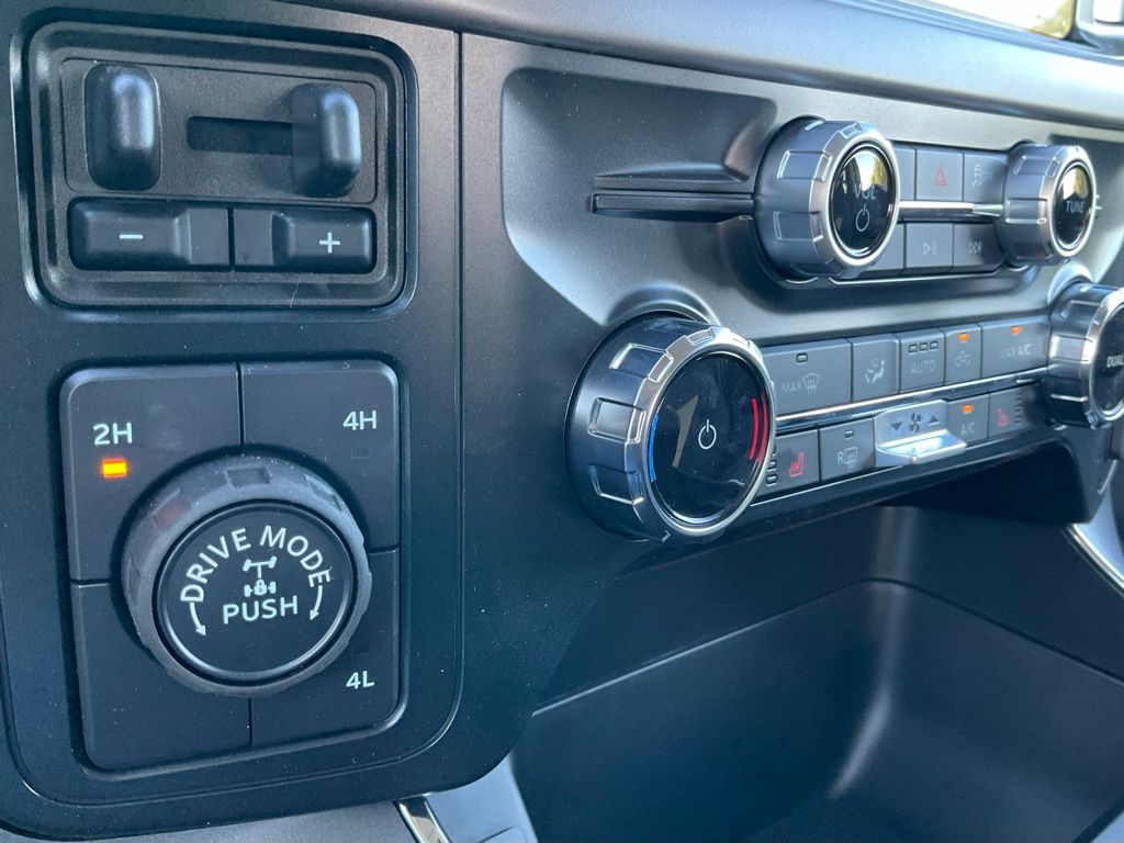 2025 Ford F-150 XLT - Photo 62