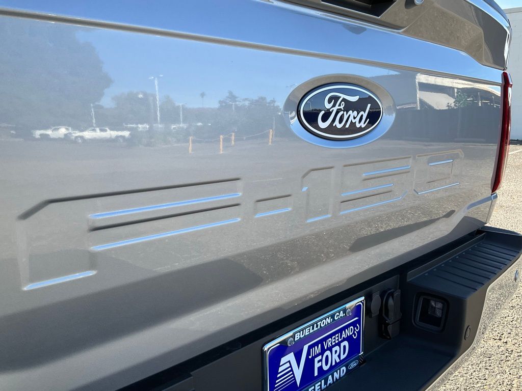 2025 Ford F-150 XLT - Photo 22