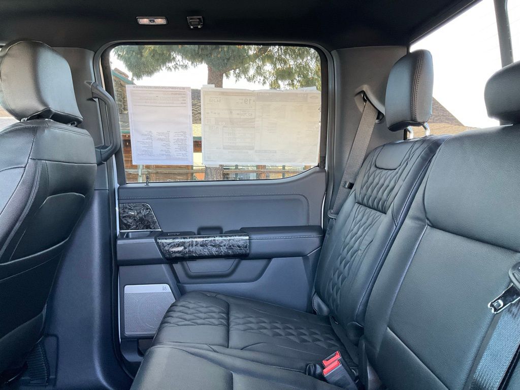 2025 Ford F-150 XLT - Photo 49