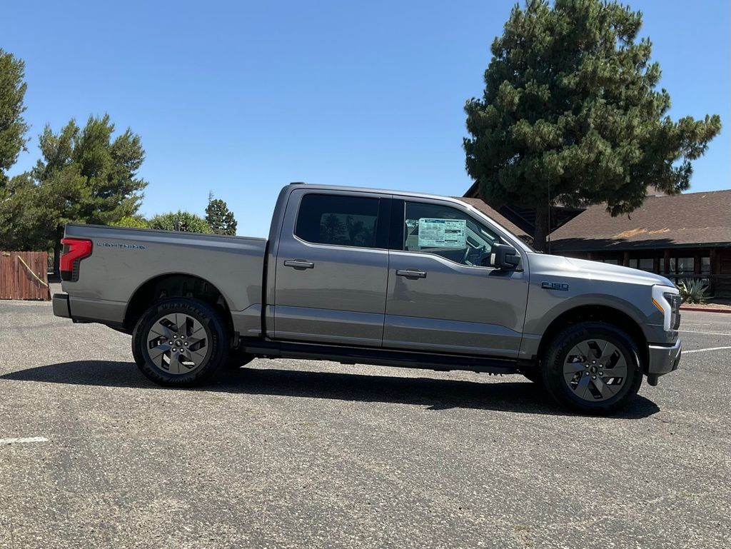 2024 Ford F-150 Lightning Flash