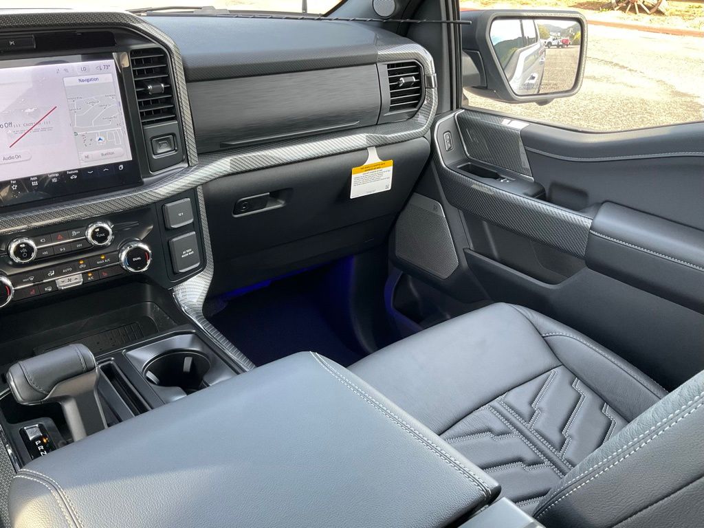 2025 Ford F-150 XLT - Photo 42