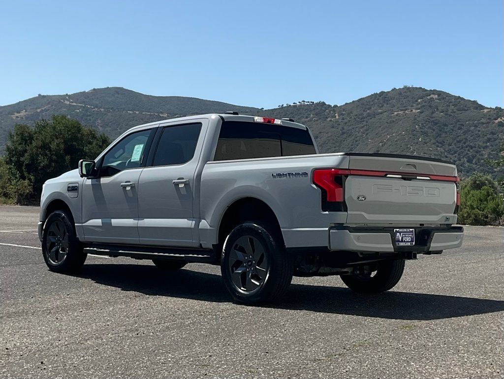 2024 Ford F-150 Lightning Lariat