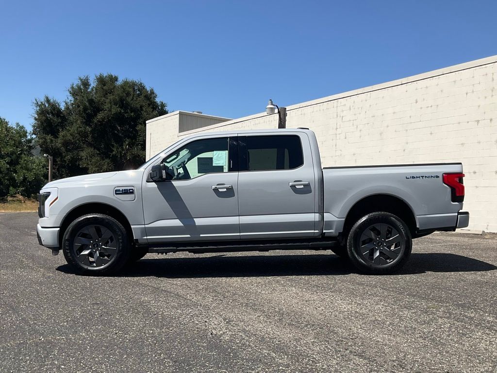 2024 Ford F-150 Lightning Flash