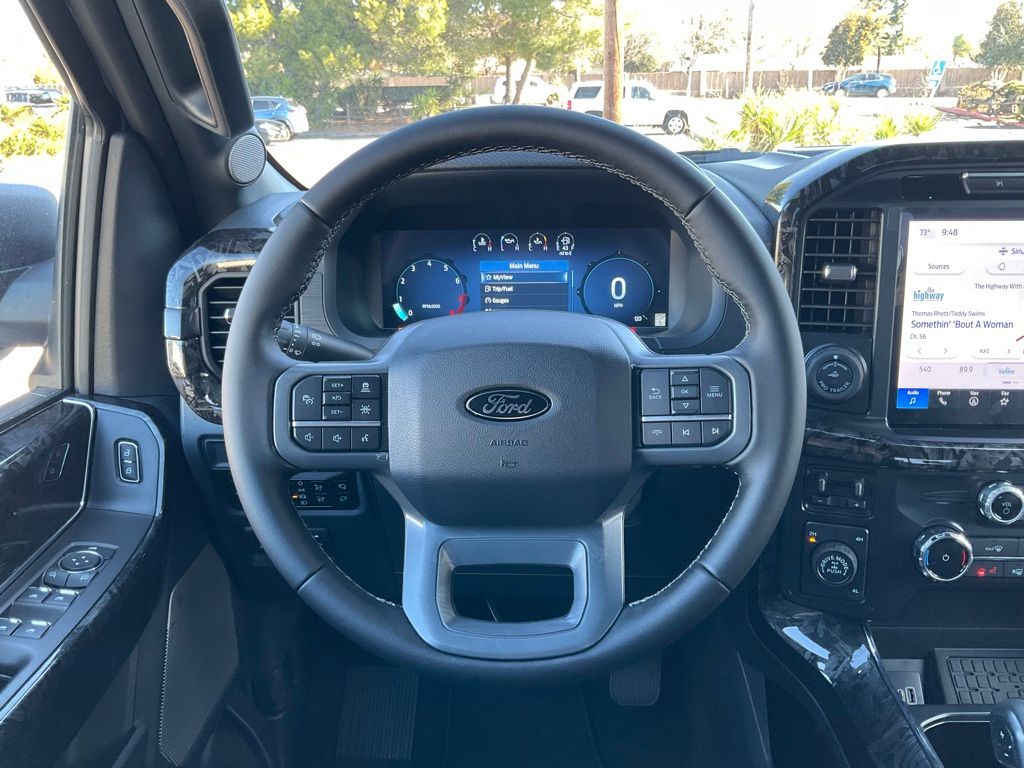 2025 Ford F-150 XLT - Photo 37