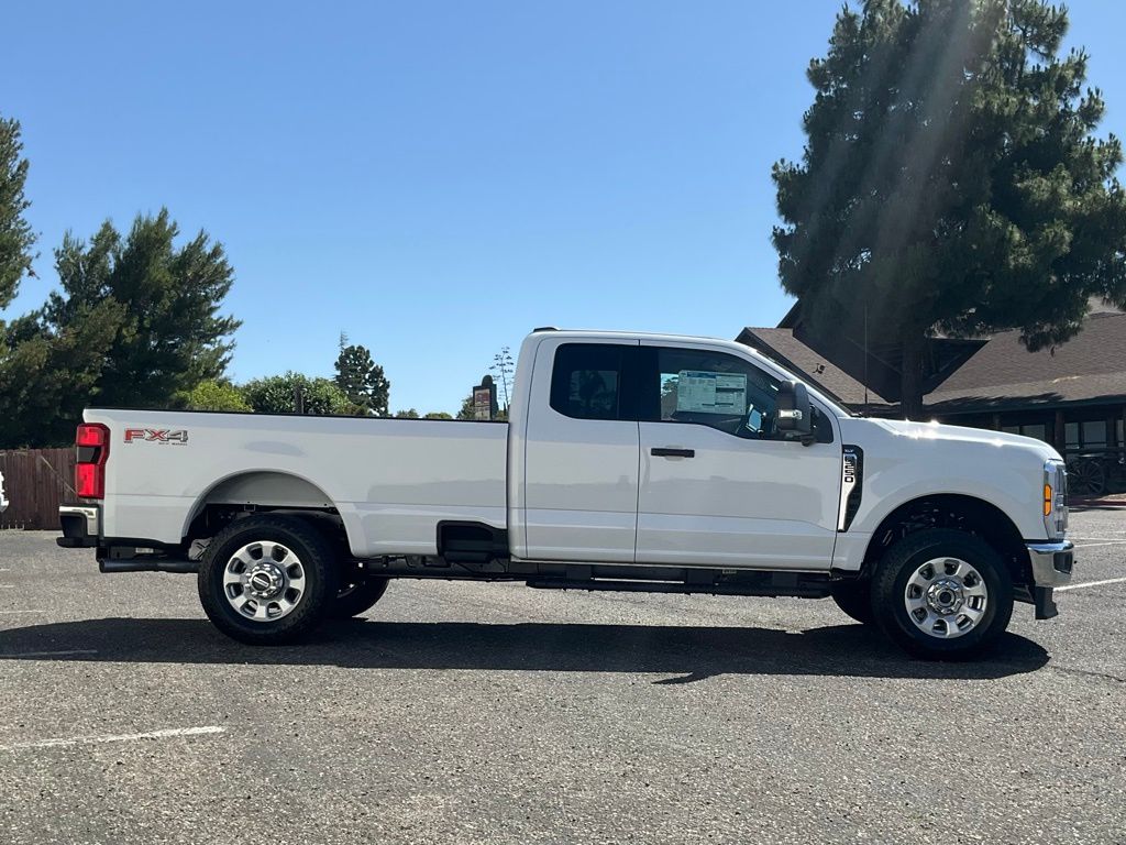 2024 Ford F-250 Super Duty XLT