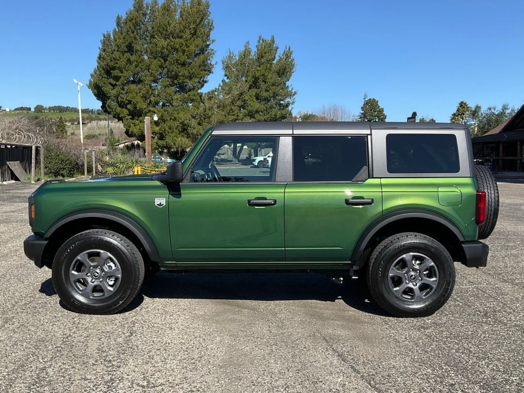 2025 Ford Bronco Big Bend photo 2
