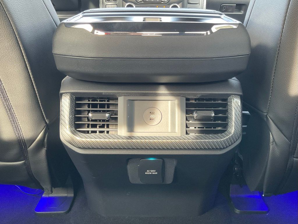 2025 Ford F-150 XLT - Photo 35