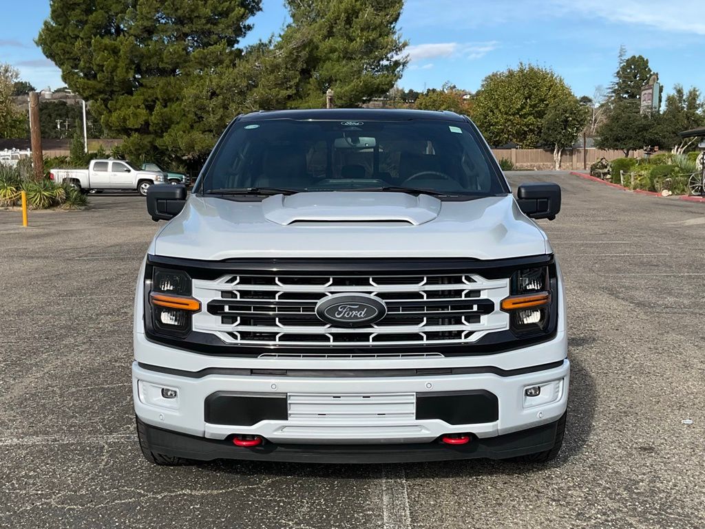 2025 Ford F-150 XLT - Photo 9