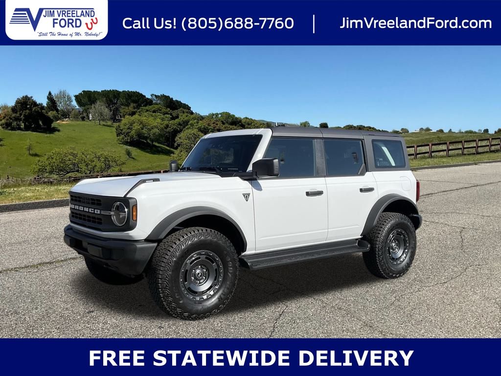 2025 Ford Bronco 4-Door Base's photo