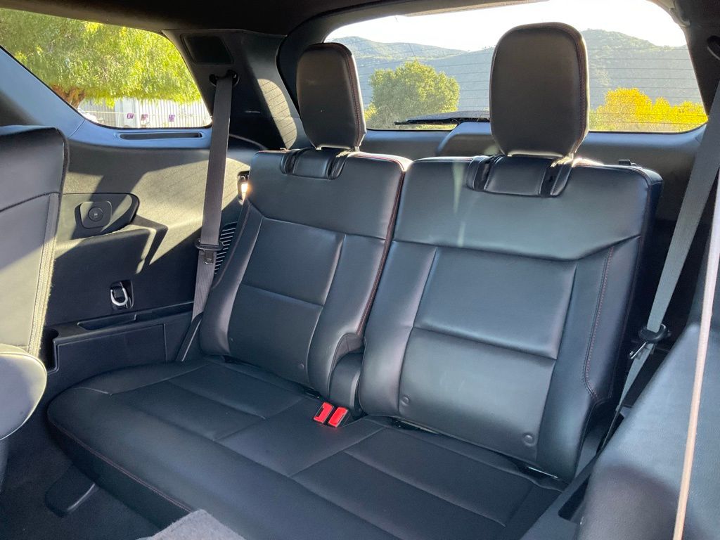 2025 Ford Explorer ST-LINE - Photo 24