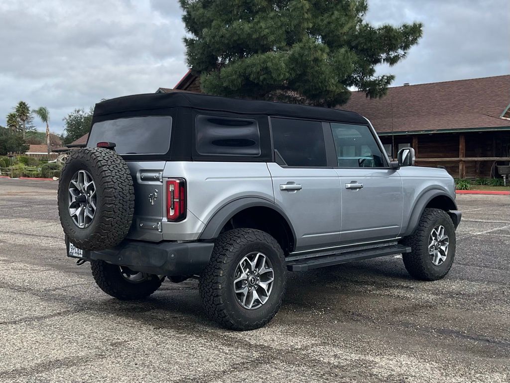 2023 Ford Bronco Outer Banks photo 5