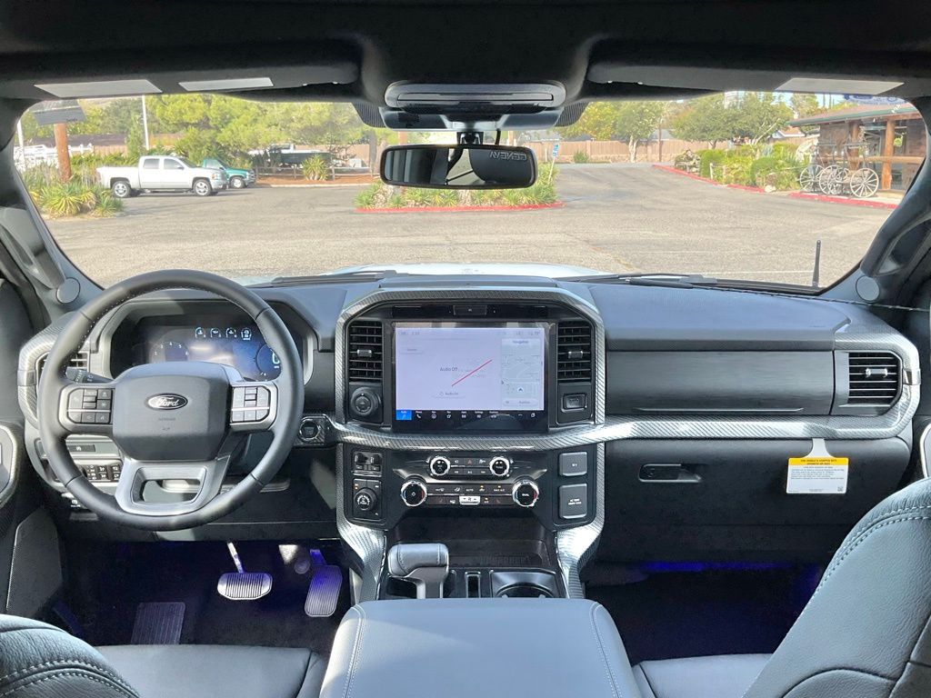 2025 Ford F-150 XLT - Photo 40