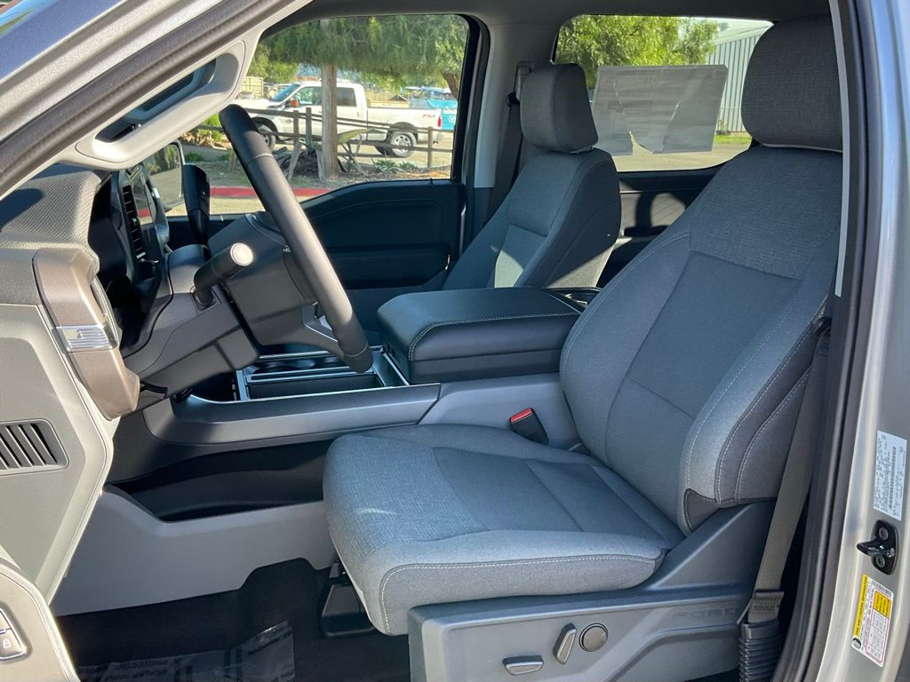 2025 Ford F-150 XLT - Photo 52