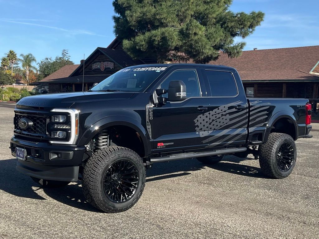 2025 Ford F-250 XLT photo 2