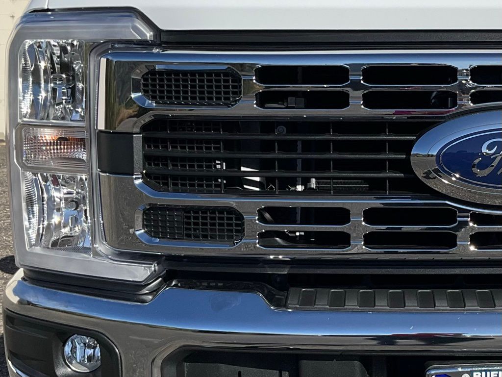 2025 Ford F-350 Super Duty Chassis Cab XL - Photo 80