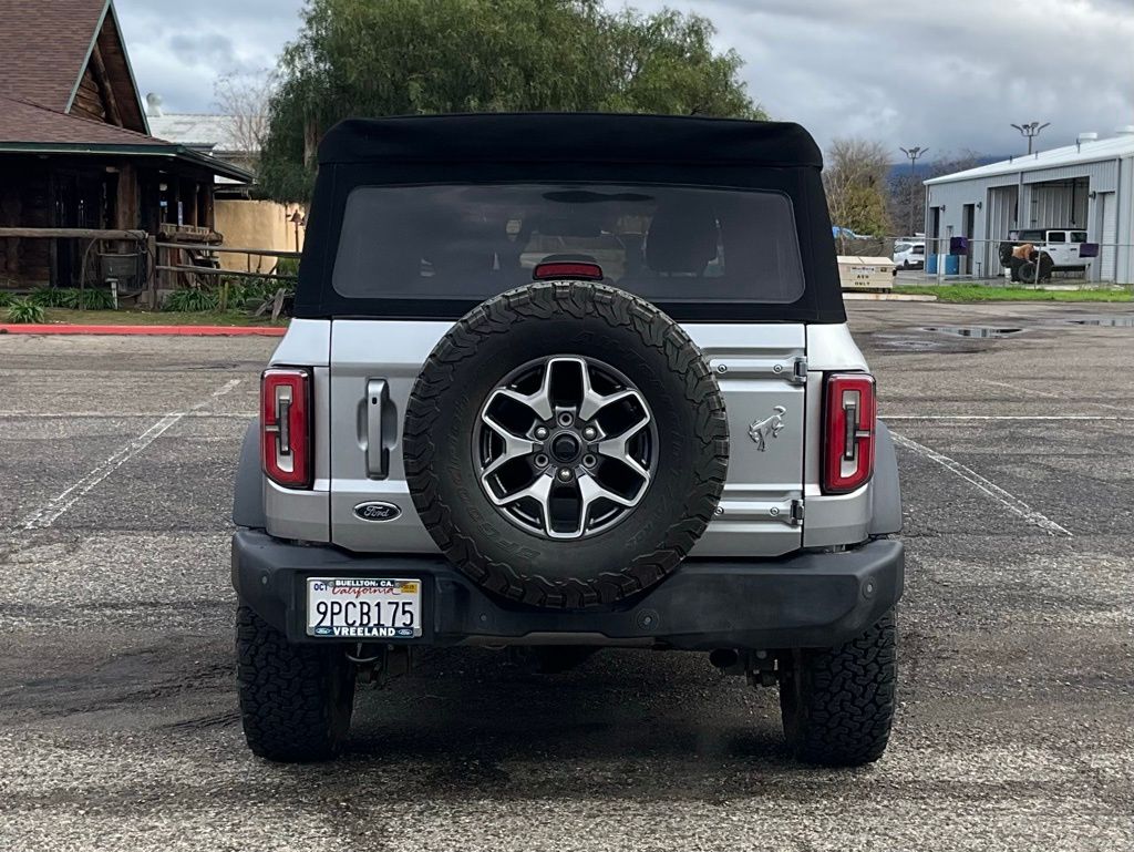2023 Ford Bronco Outer Banks photo 4