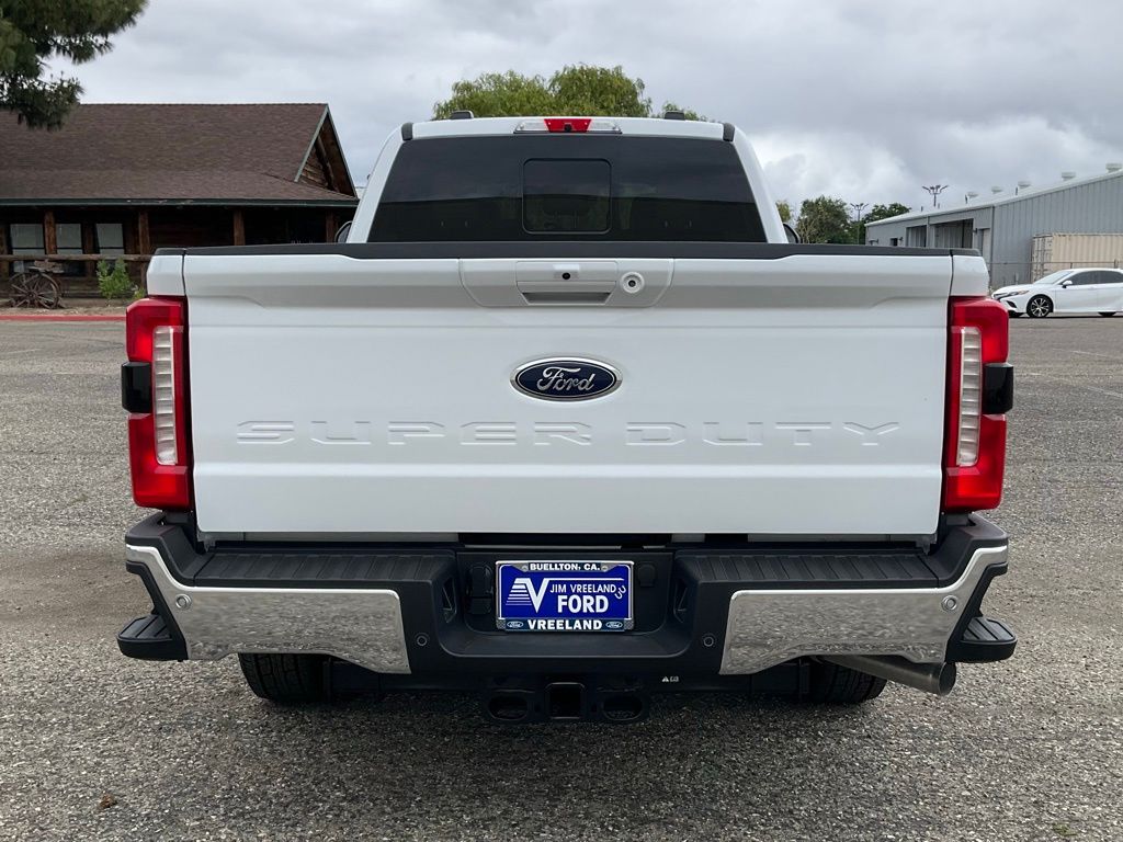 2026 Ford F-350 Super Duty Lariat - Photo 17