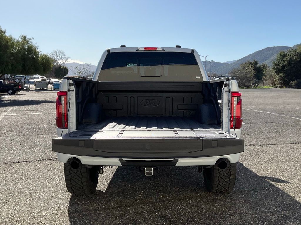 2025 Ford F-150 XLT - Photo 12