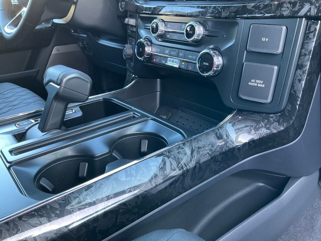 2025 Ford F-150 XLT - Photo 72