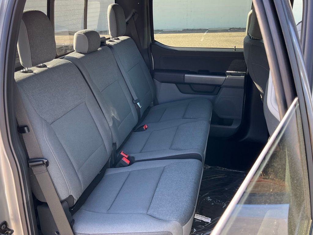 2025 Ford F-150 XLT - Photo 29