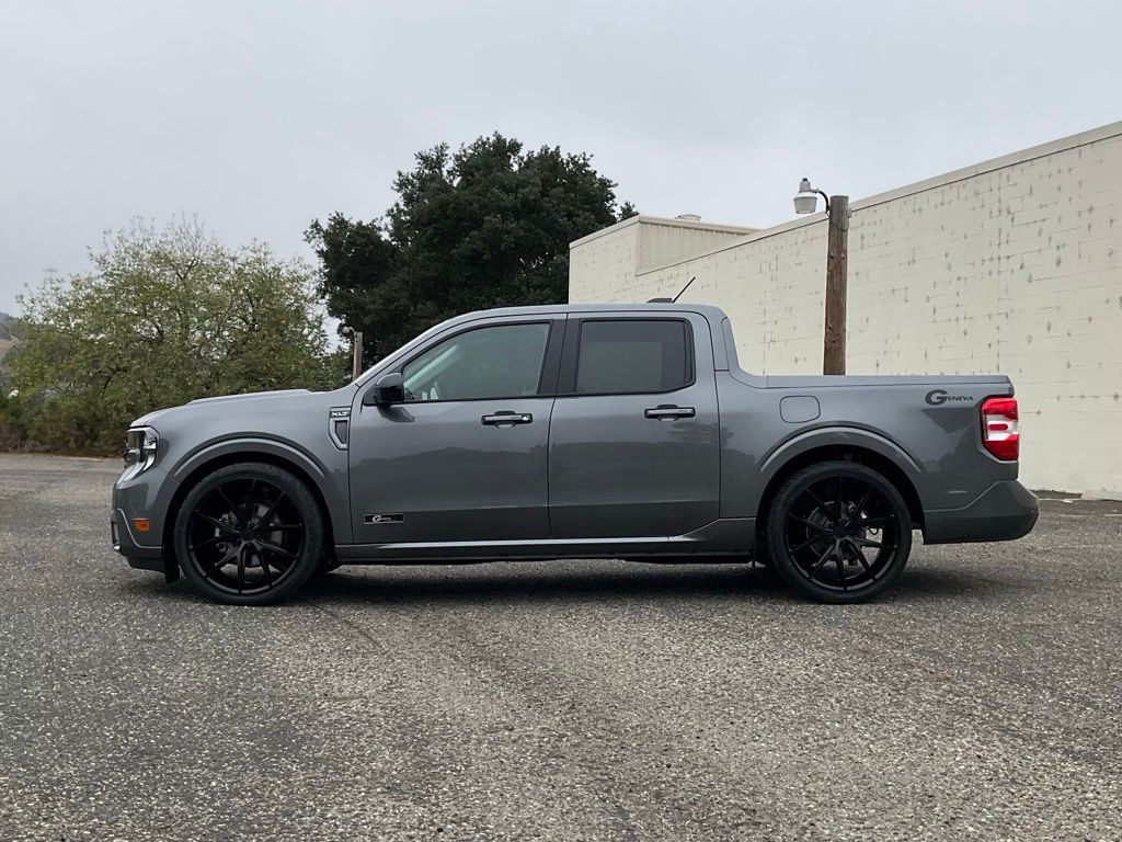 2025 Ford Maverick XLT photo 2