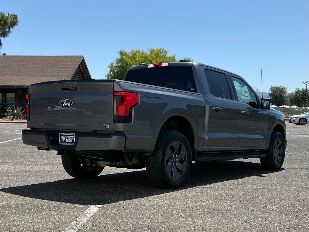 2024 Ford F-150 Lightning Flash