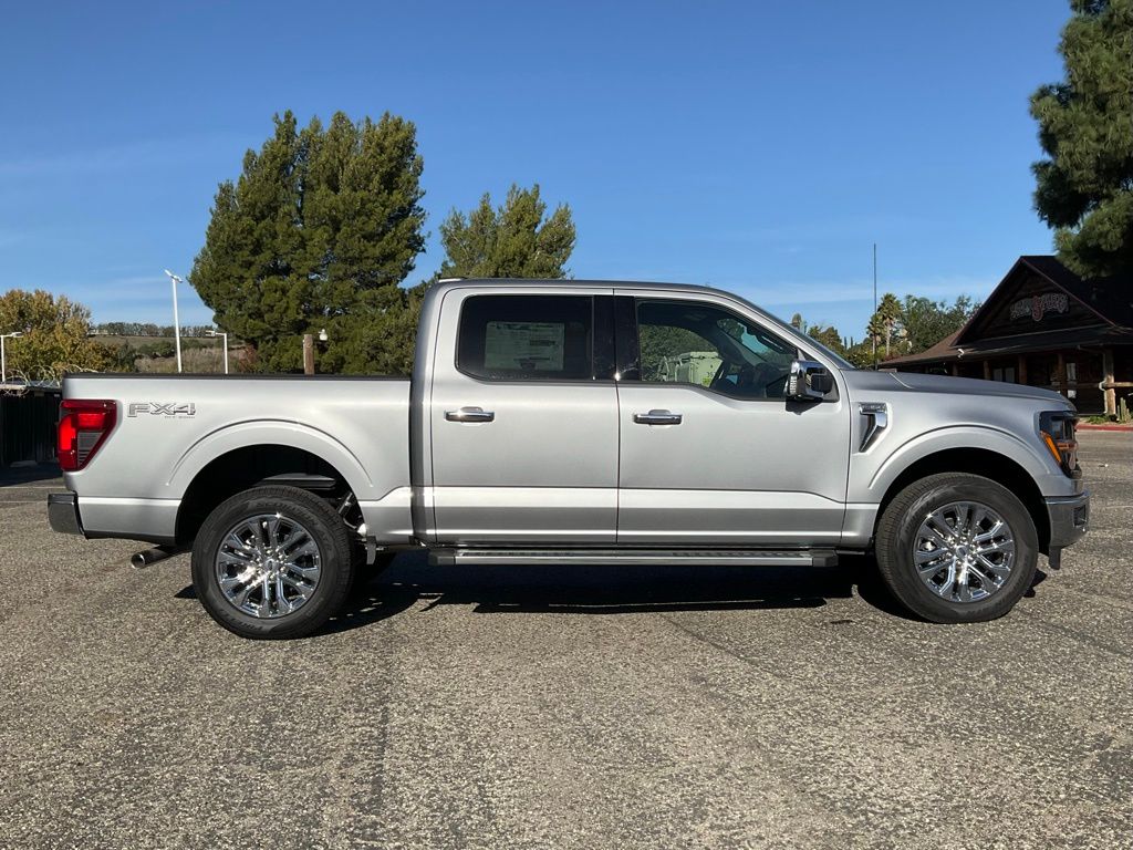 2025 Ford F-150 XLT - Photo 7