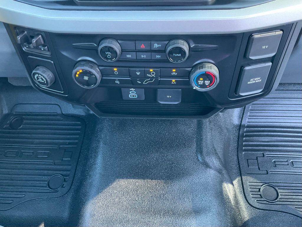 2025 Ford F-350 Super Duty Chassis Cab XL - Photo 66