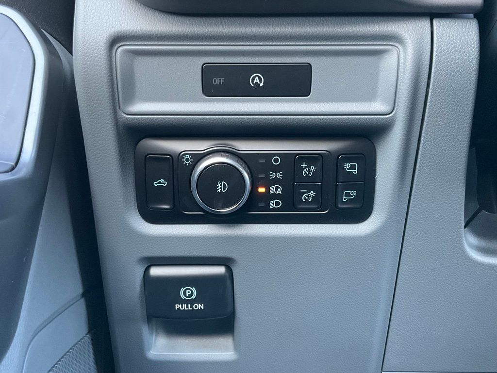 2025 Ford F-150 XLT - Photo 55