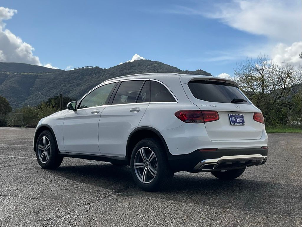 2021 Mercedes Benz GLC 300 photo 3