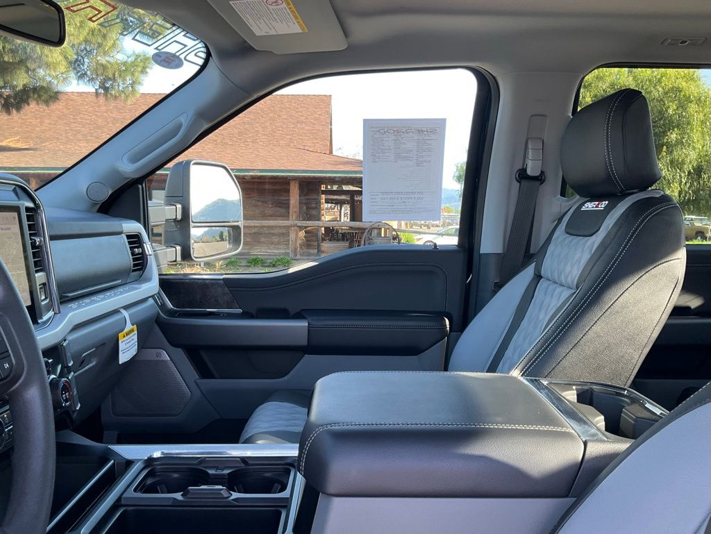 2025 Ford F-250 Super Duty XLT - Photo 59