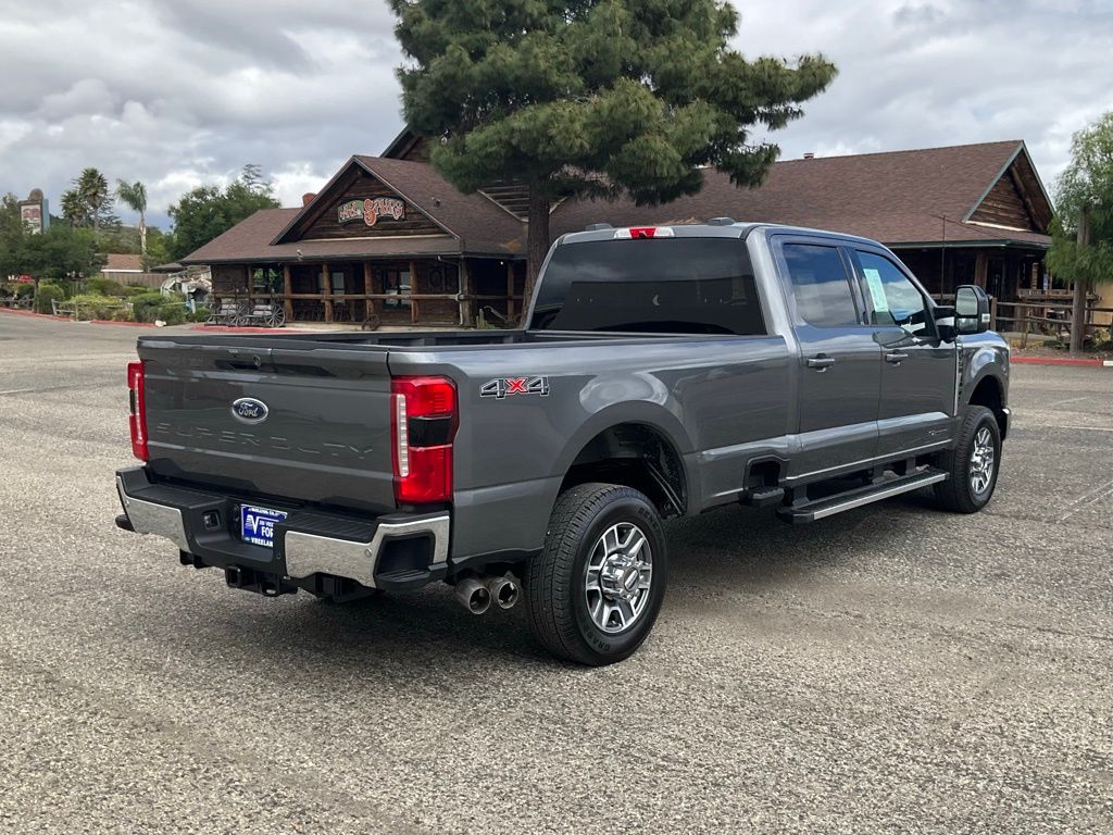 2026 Ford F-350 Lariat photo 5