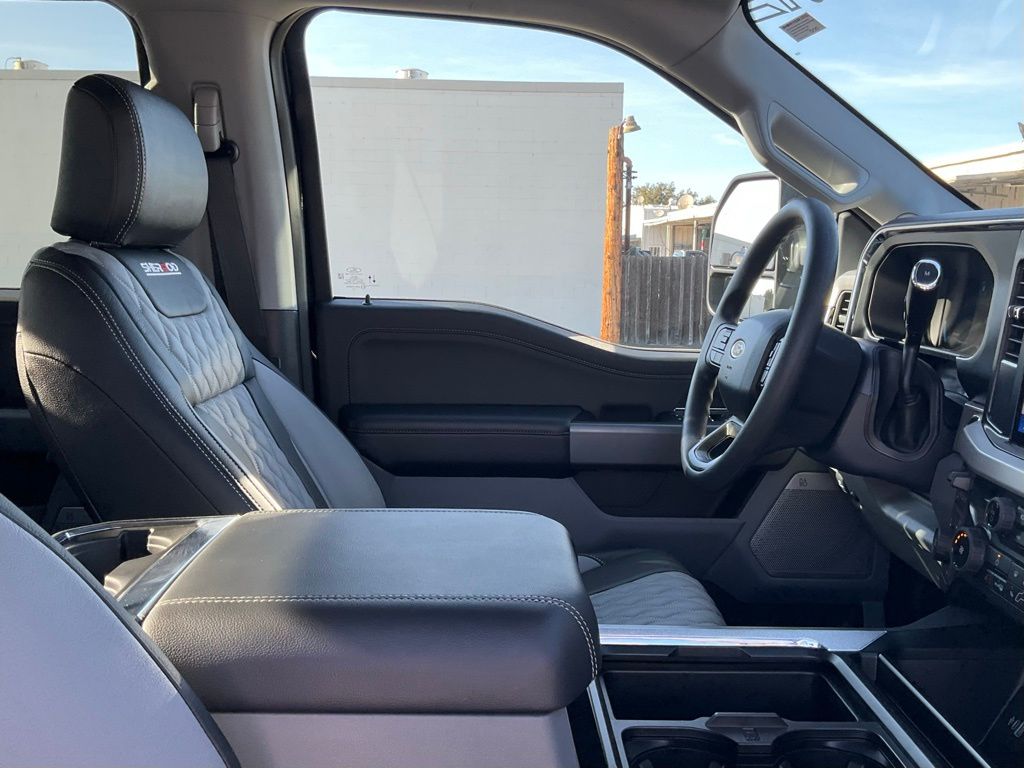 2025 Ford F-250 Super Duty XLT - Photo 46