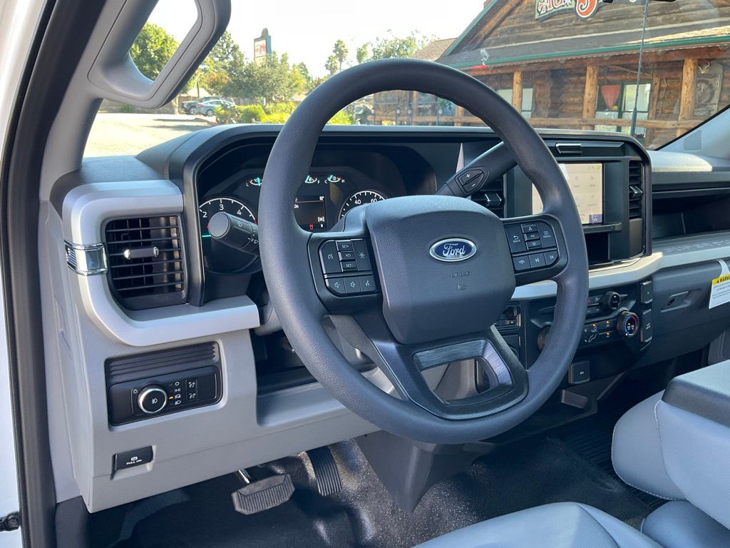 2025 Ford F-350 Super Duty Chassis Cab XL - Photo 59