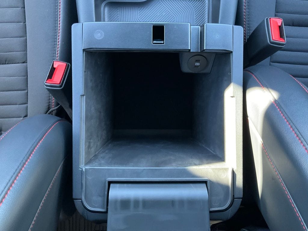2025 Ford Explorer ST-LINE - Photo 30