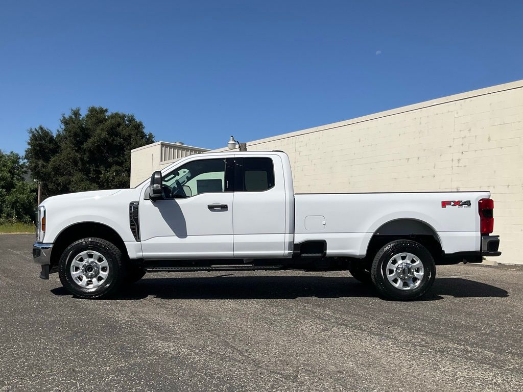 2024 Ford F-250 Super Duty XLT