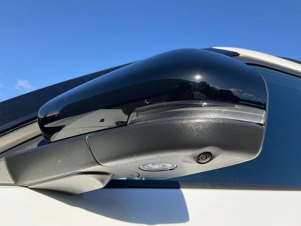 2025 Ford Explorer ST-LINE - Photo 11