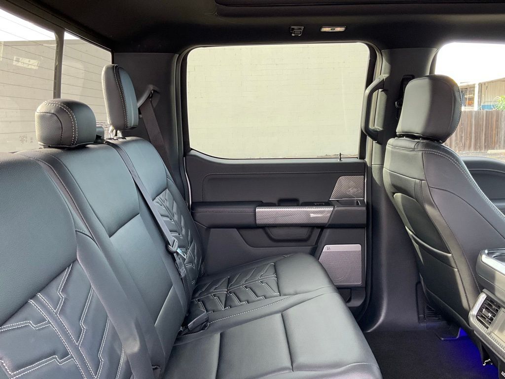 2025 Ford F-150 XLT - Photo 34