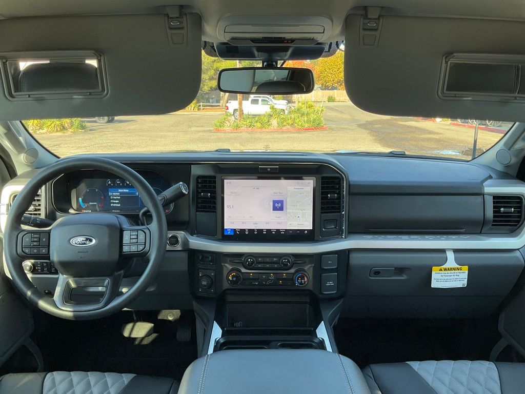 2025 Ford F-250 Super Duty XLT - Photo 42