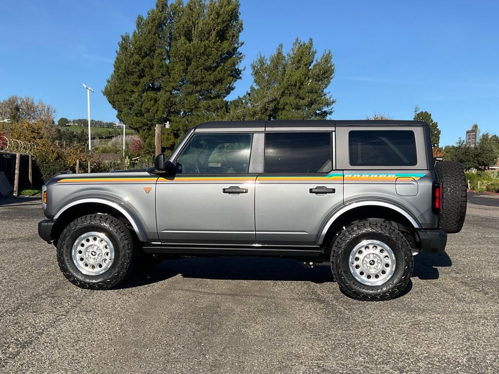 2025 Ford Bronco Badlands photo 3