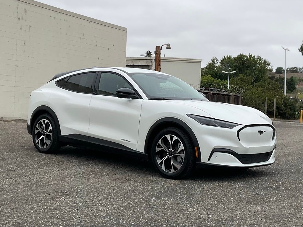 2025 Ford Mustang Mach-E Select