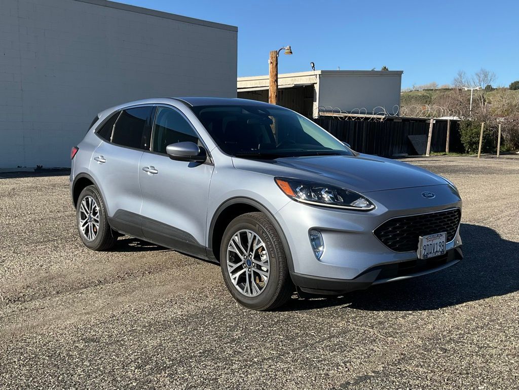 2022 Ford Escape SEL photo 3