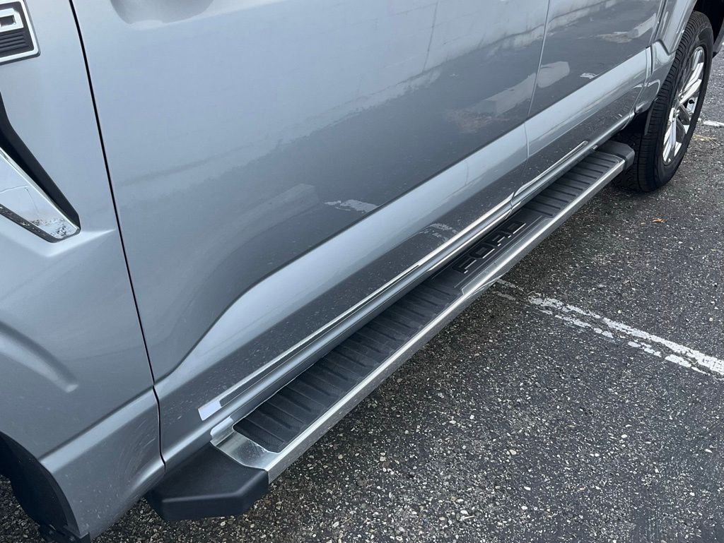 2025 Ford F-150 XLT - Photo 10