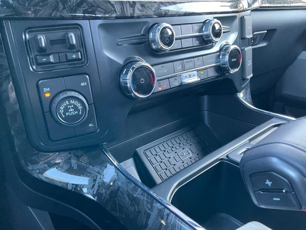 2025 Ford F-150 XLT - Photo 71