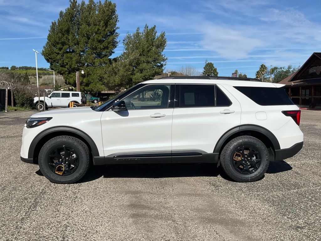 2026 Ford Explorer Tremor photo 2