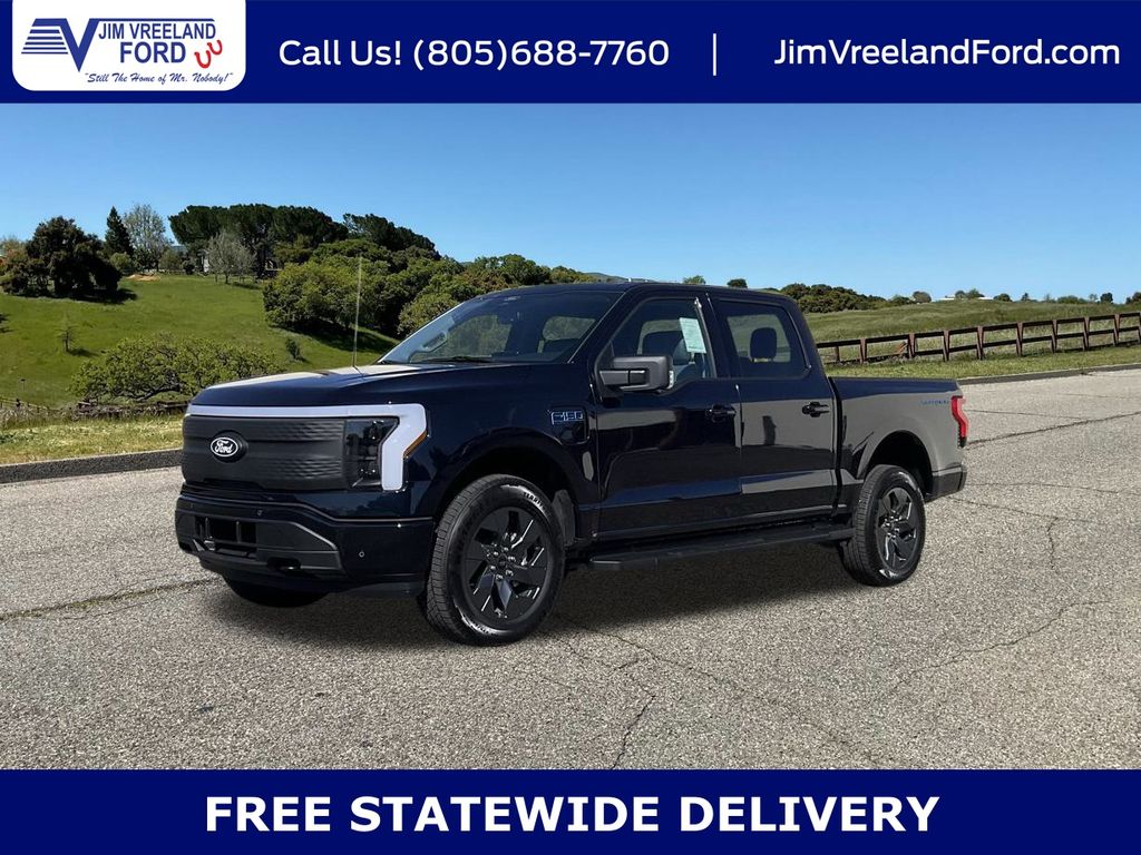 2025 Ford F-150 Lightning Flash's photo