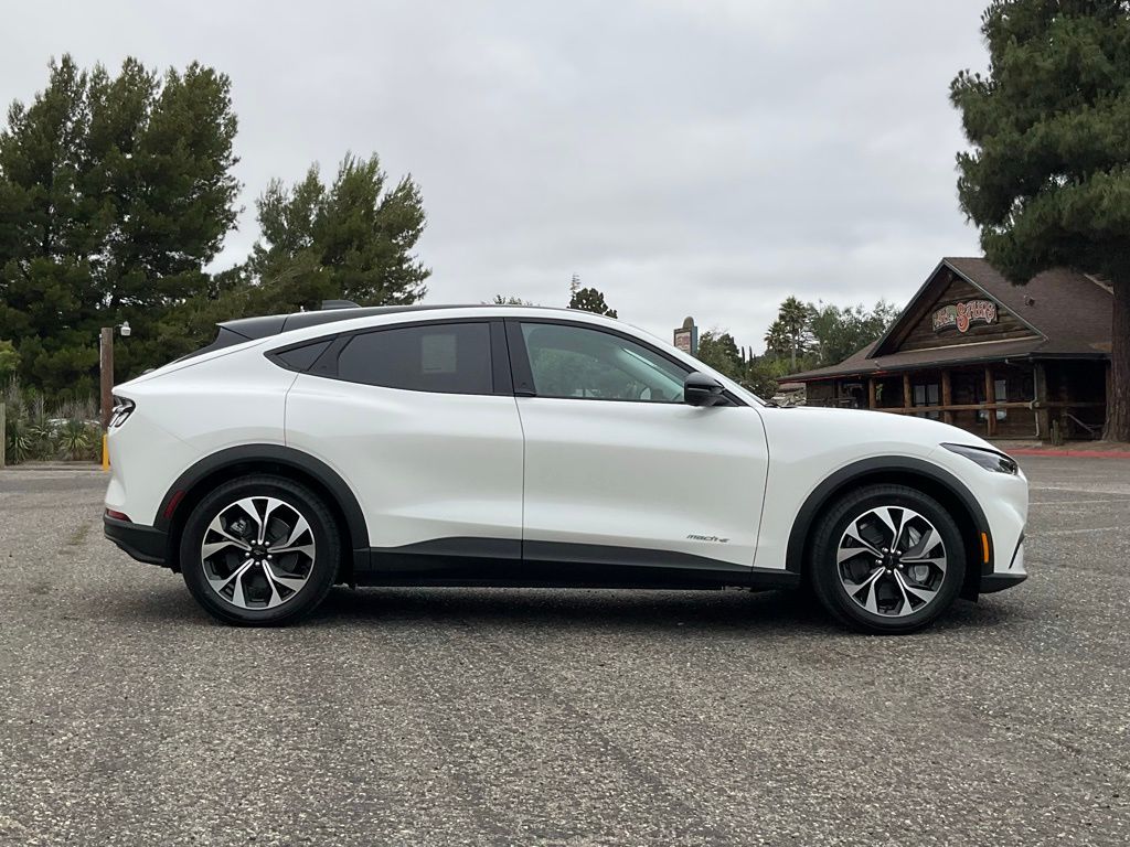 2025 Ford Mustang Mach-E Select