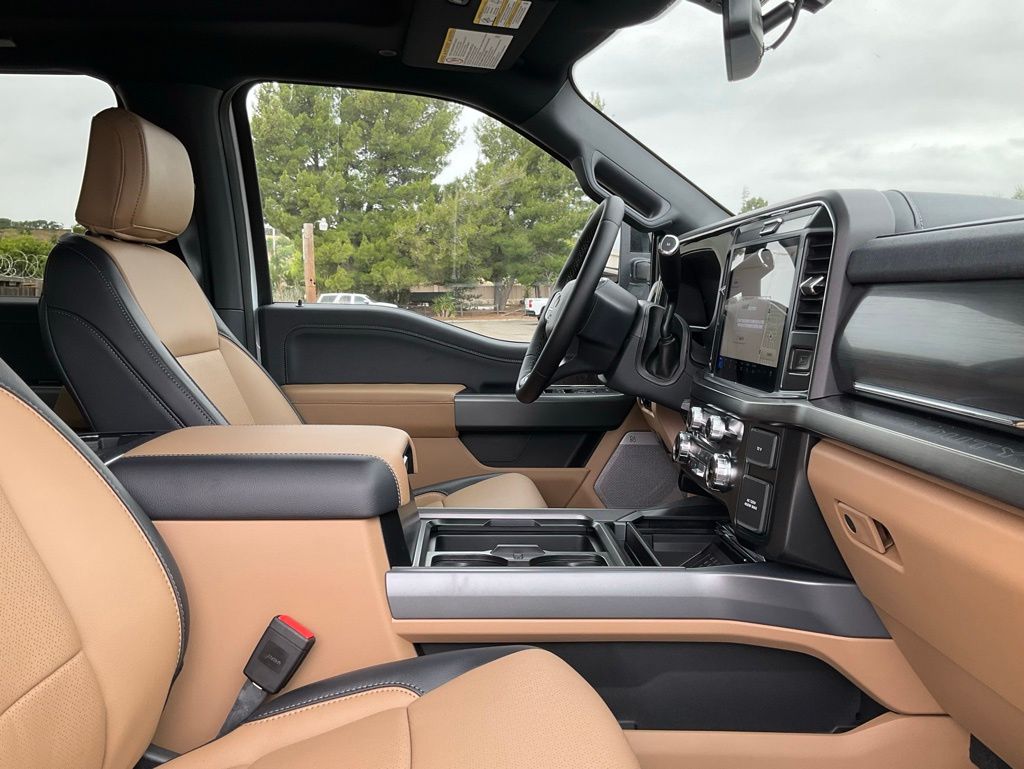 2026 Ford F-350 Super Duty Lariat - Photo 35