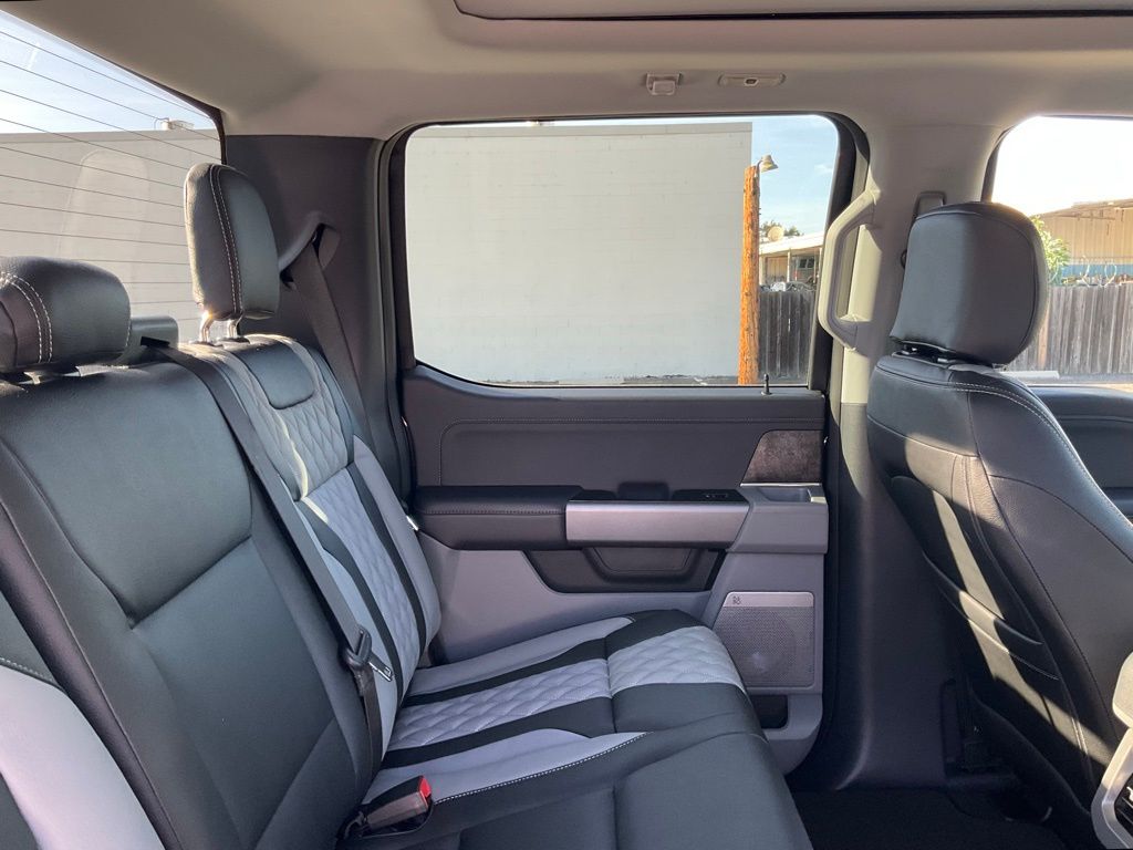 2025 Ford F-250 Super Duty XLT - Photo 34