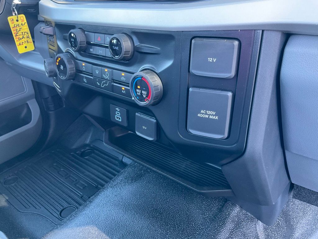 2025 Ford F-350 Super Duty Chassis Cab XL - Photo 67